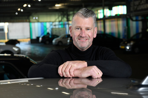 Van mij krijgt iedereen het label Mens